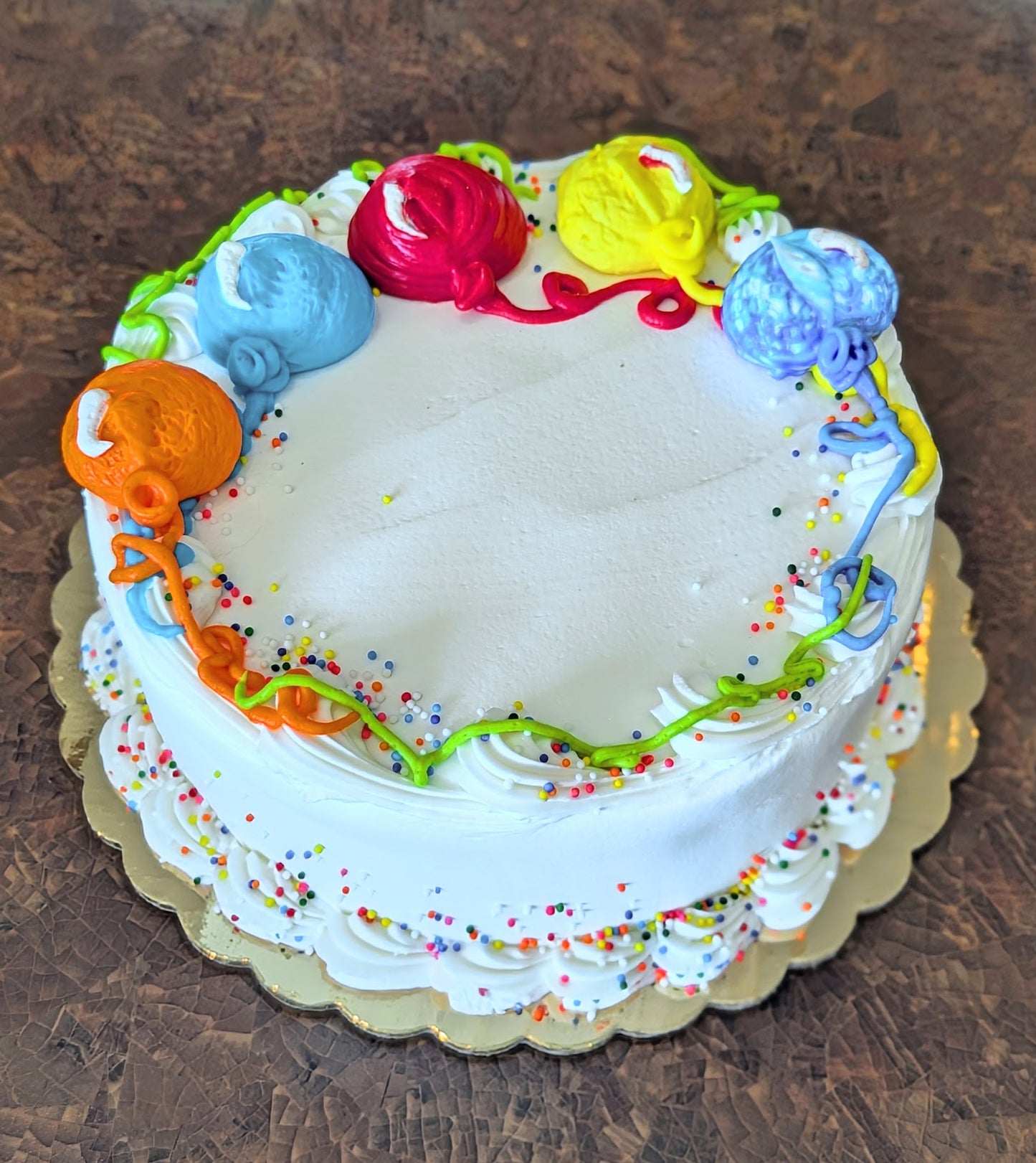 Continental Pastries & Deli Balloon Cake – Lakeside Florist, Battle Creek MI