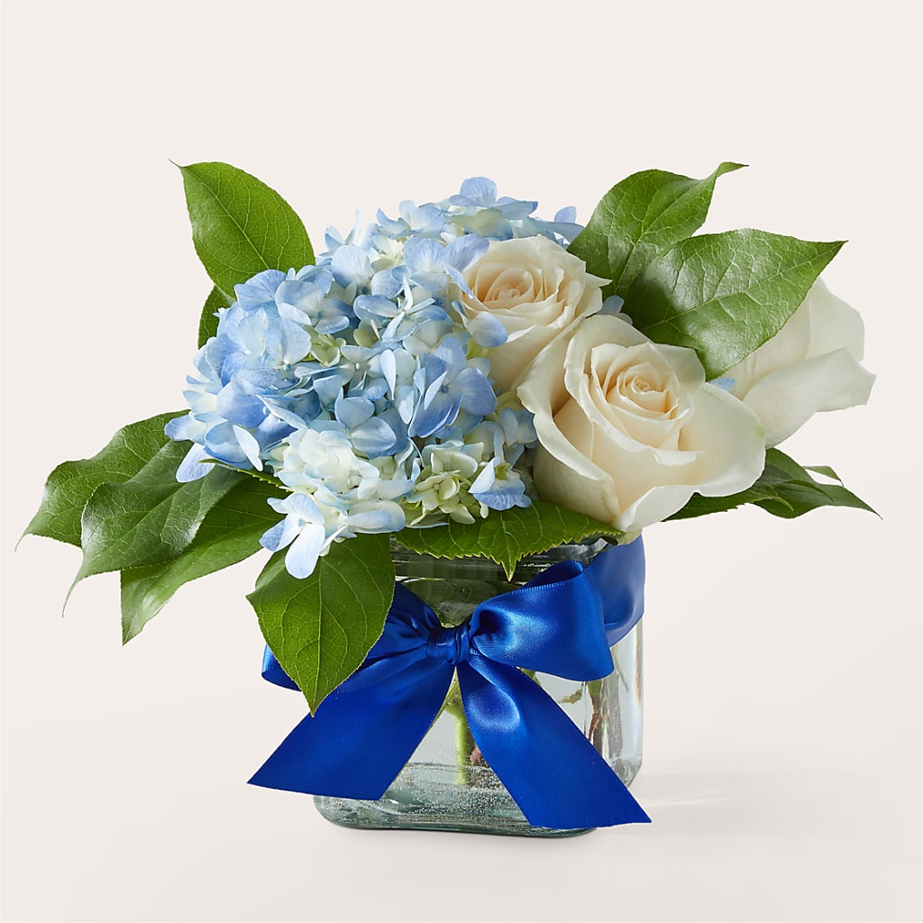 Sky Blue Delight Bouquet – Lakeside Florist, Battle Creek MI