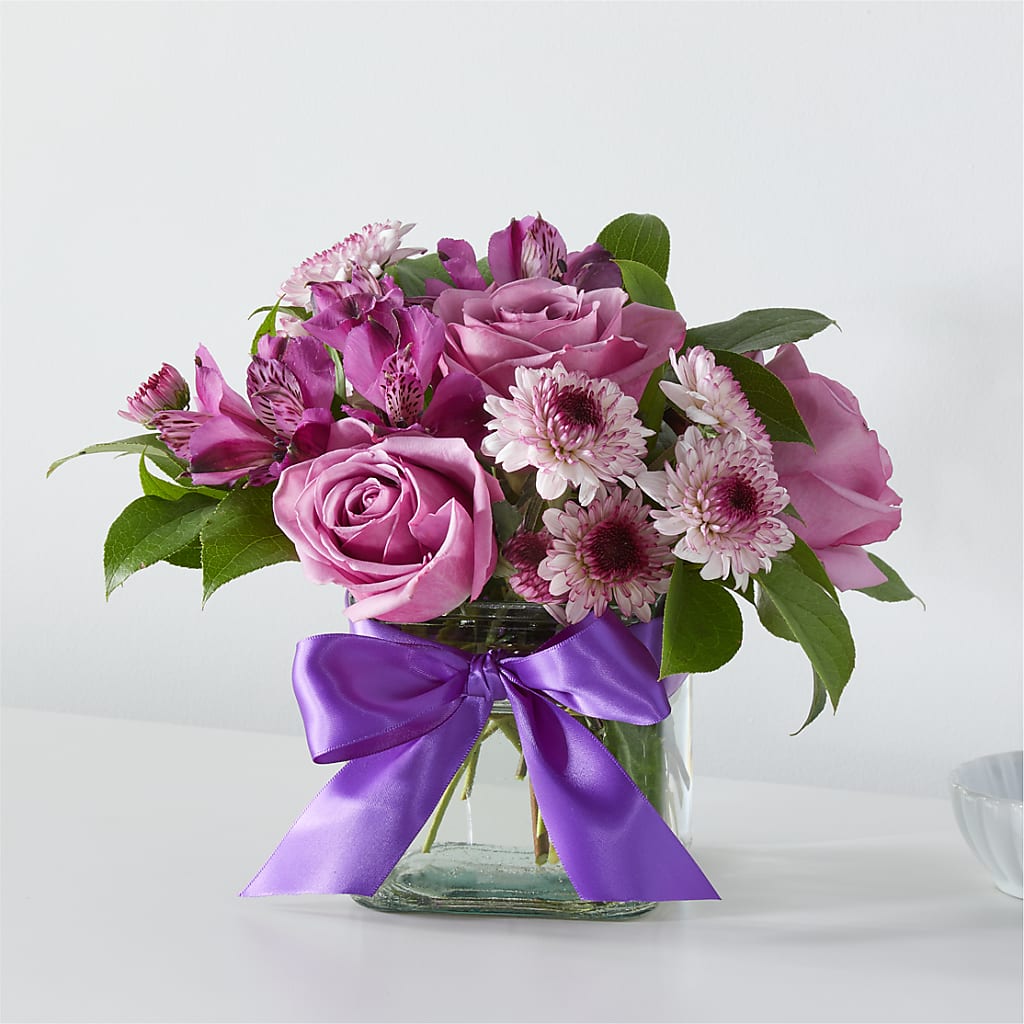 Sugarplum Bouquet – Lakeside Florist, Battle Creek MI