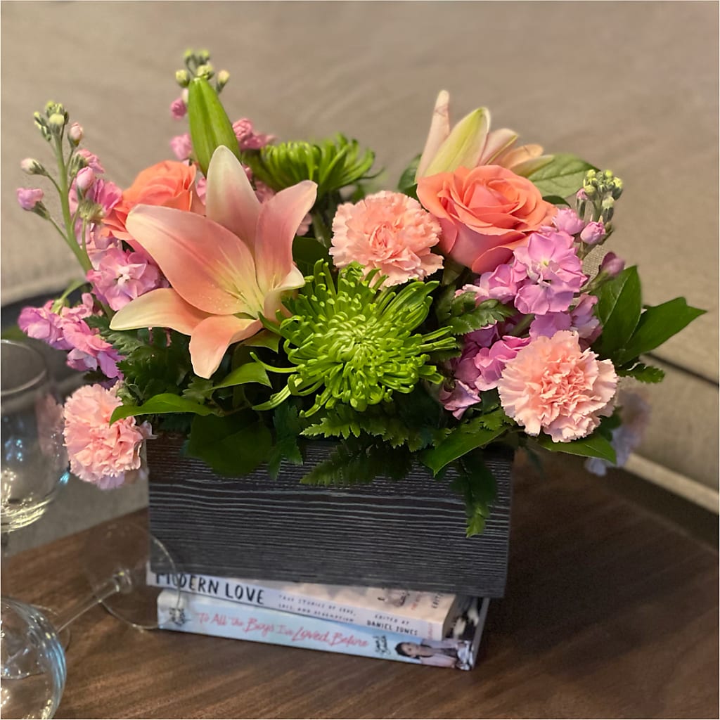 Beautiful Spirit Basket – Lakeside Florist, Battle Creek MI