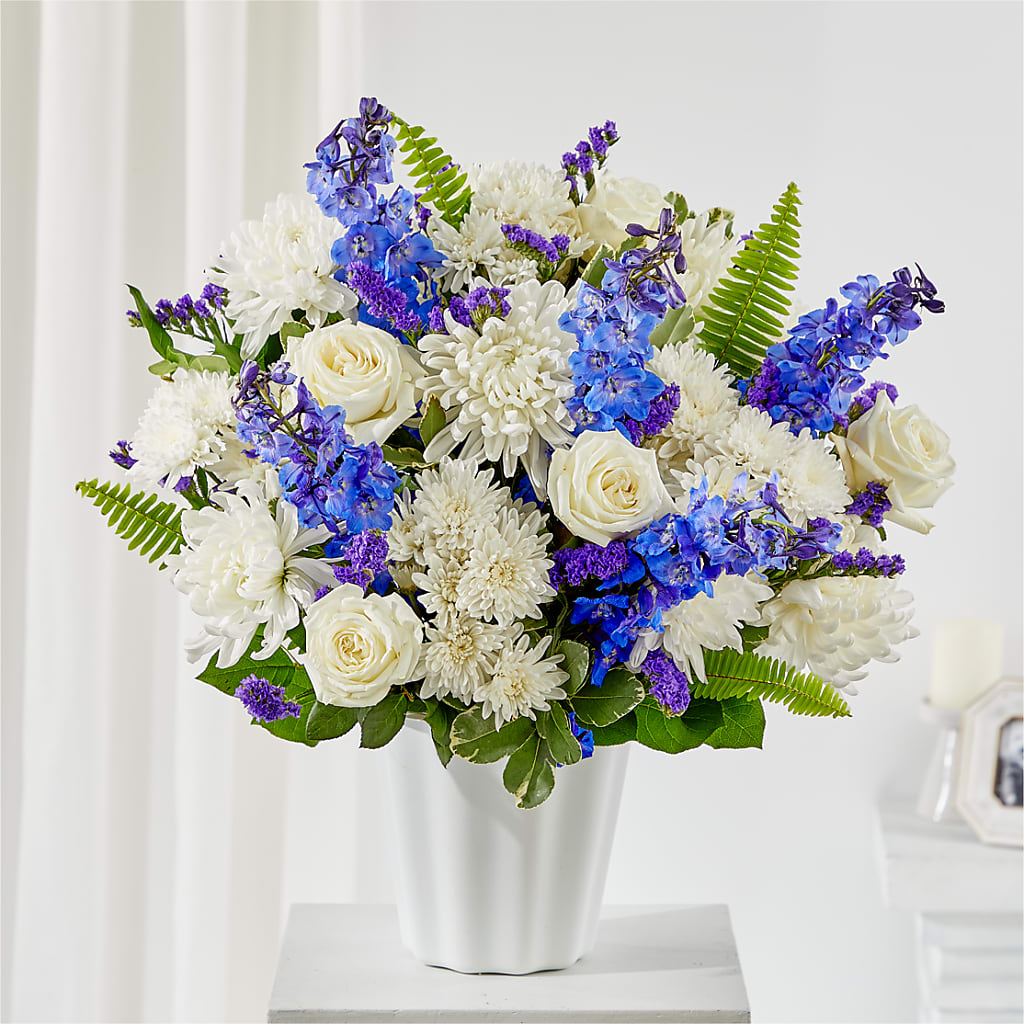Hold Dear Tabletop Basket – Lakeside Florist, Battle Creek MI