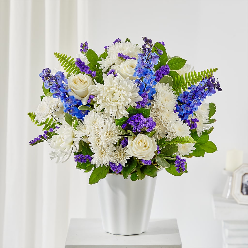 Hold Dear Tabletop Basket – Lakeside Florist, Battle Creek MI