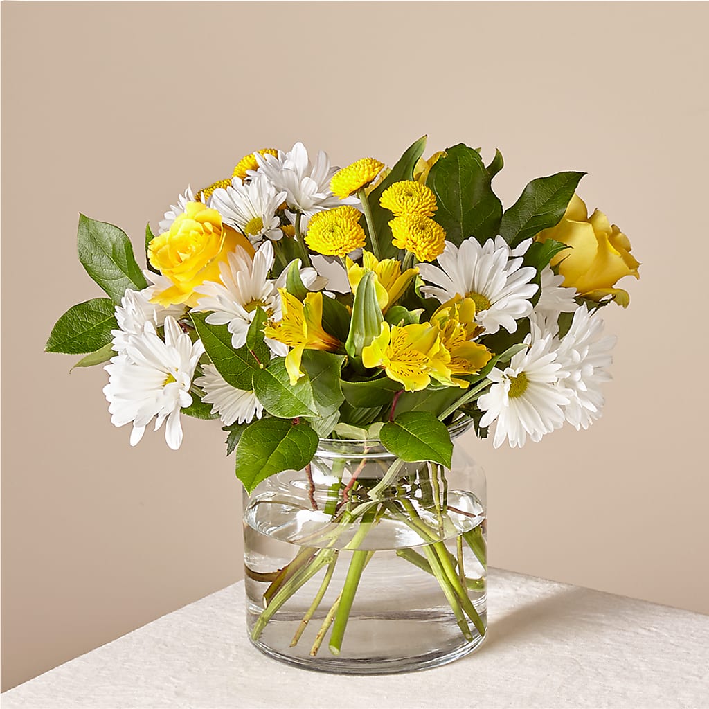 Sunny Sentiments Bouquet – Lakeside Florist, Battle Creek MI