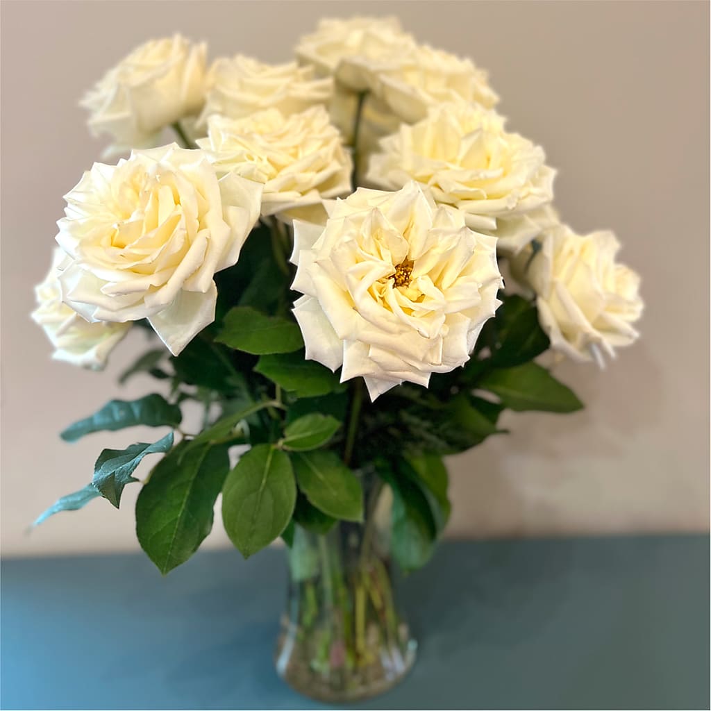 Long Stem Yellow Rose Bouquet –  Lakeside Florist, Battle Creek MI