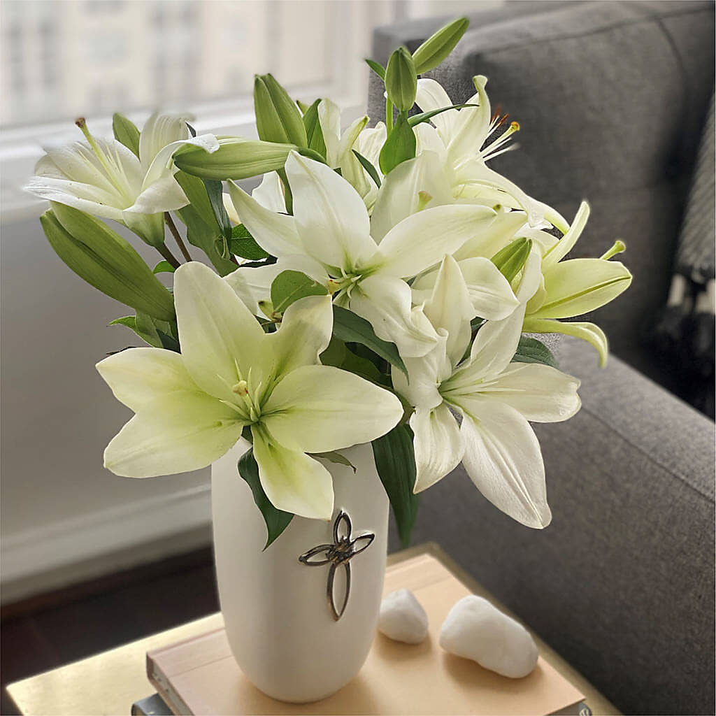 Faithful Blessings Bouquet –  Lakeside Florist, Battle Creek MI