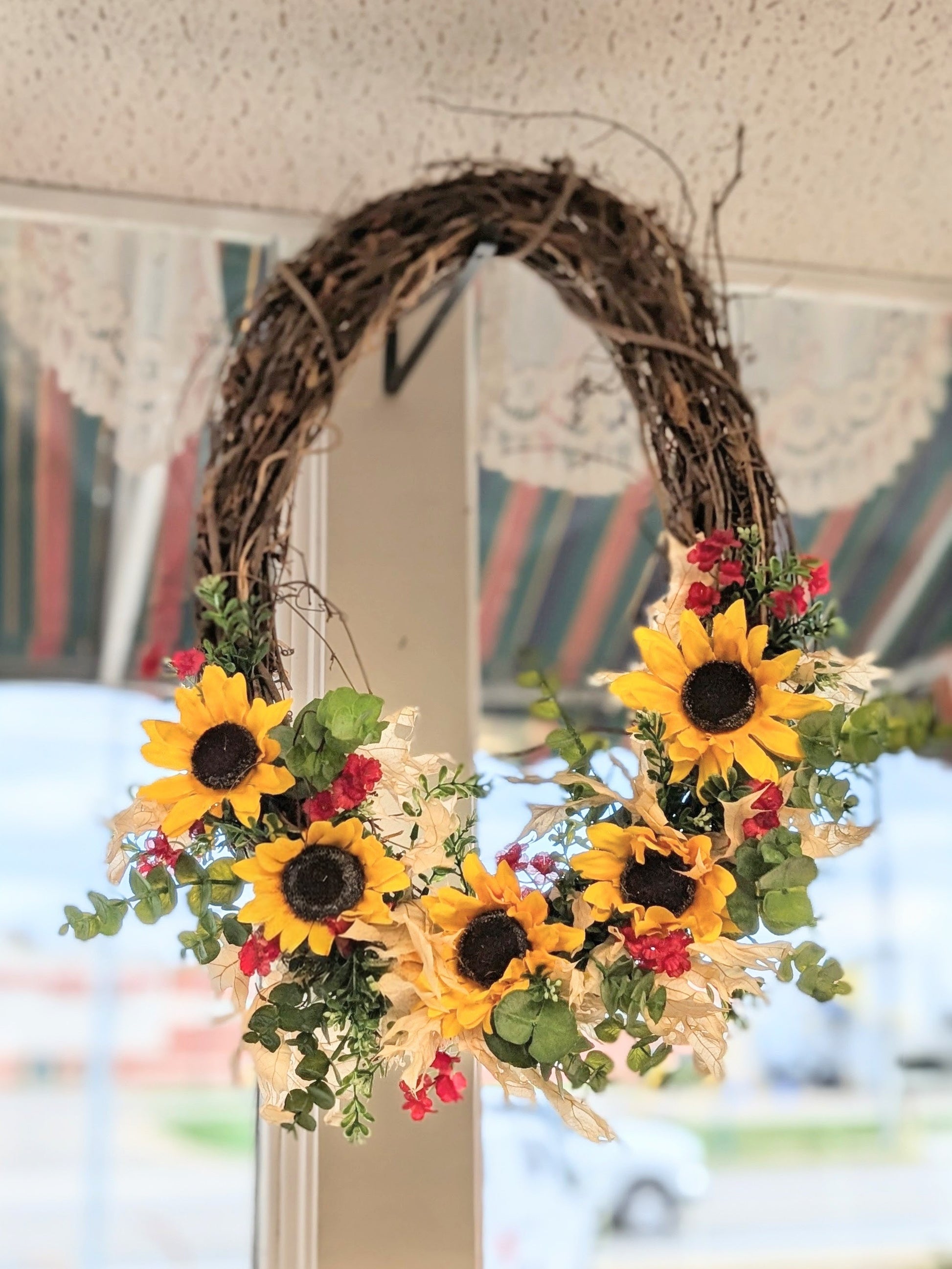 Autumn Sunflower Wreath –  Lakeside Florist, Battle Creek MI