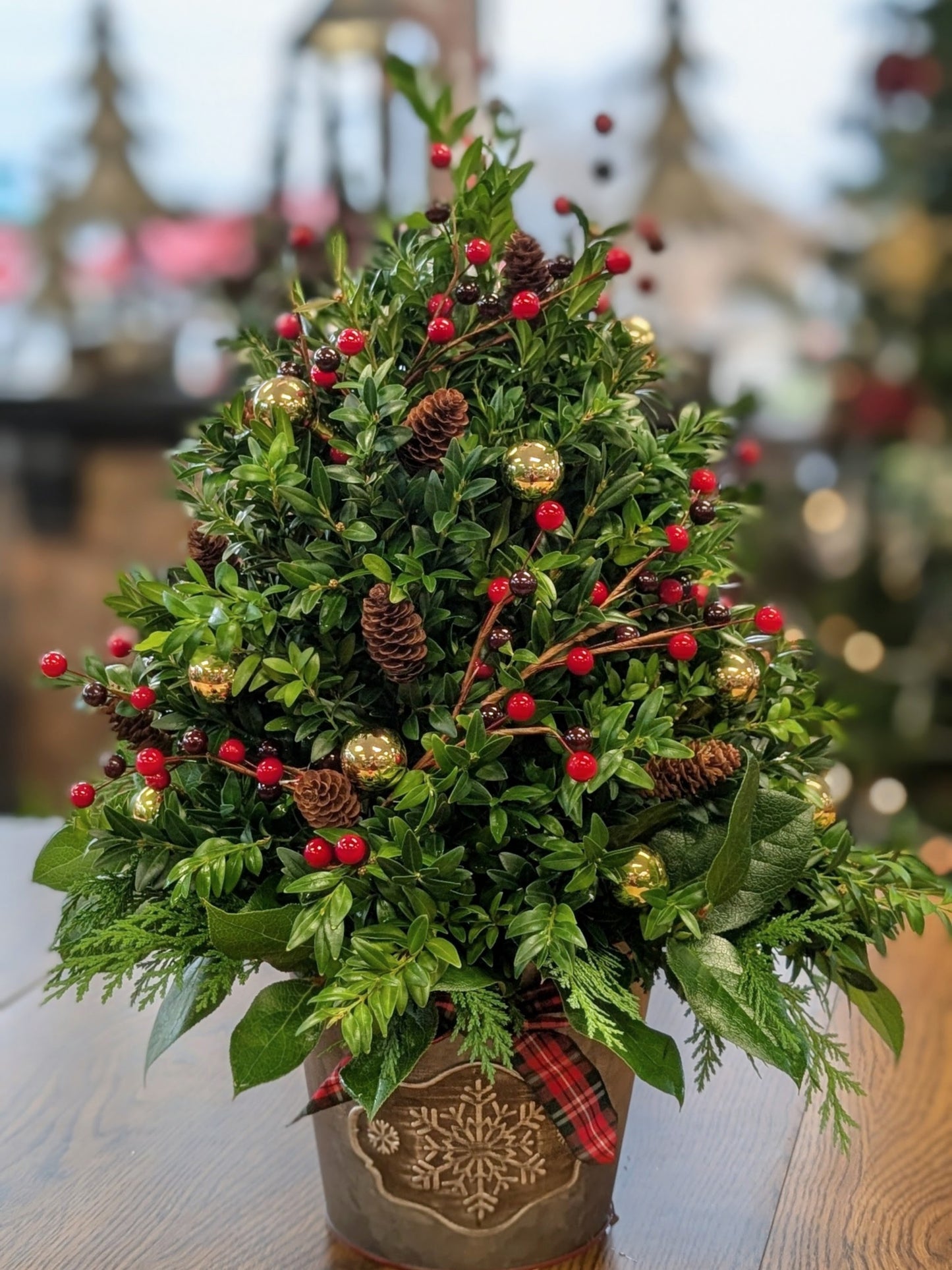 Holly Jolly Tin Tree