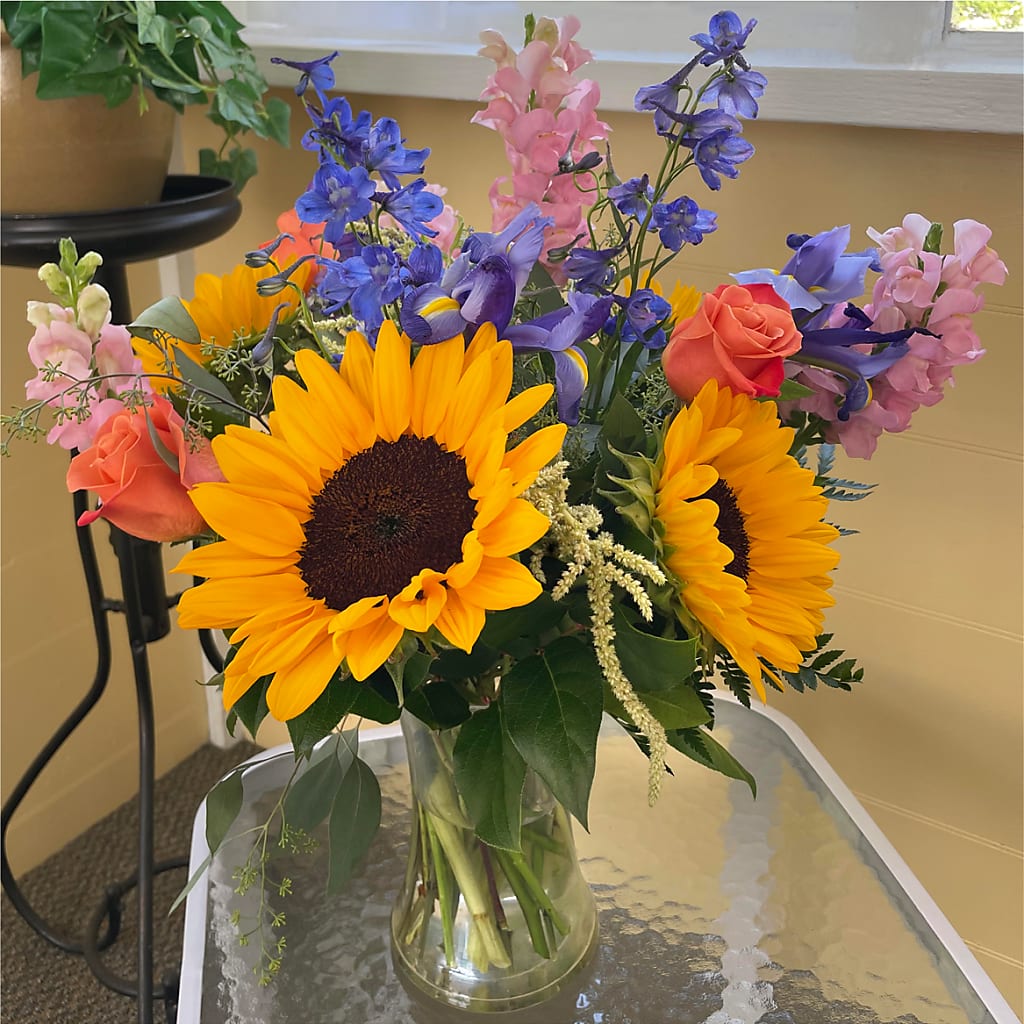 Rays of Life Bouquet –  Lakeside Florist, Battle Creek MI