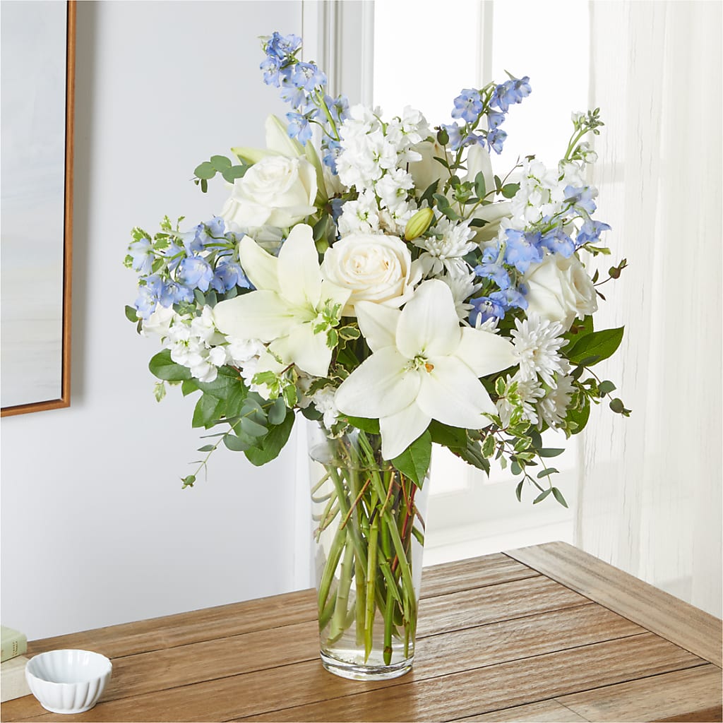 Peace of Mind Bouquet –  Lakeside Florist, Battle Creek MI